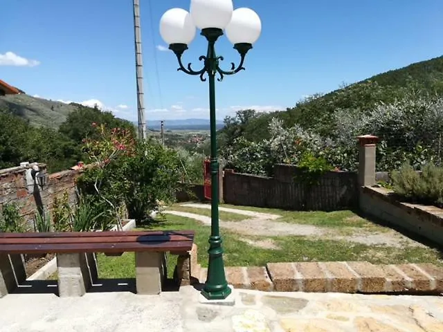 Casale Le Poiane Villa Buti 0*,  Italia